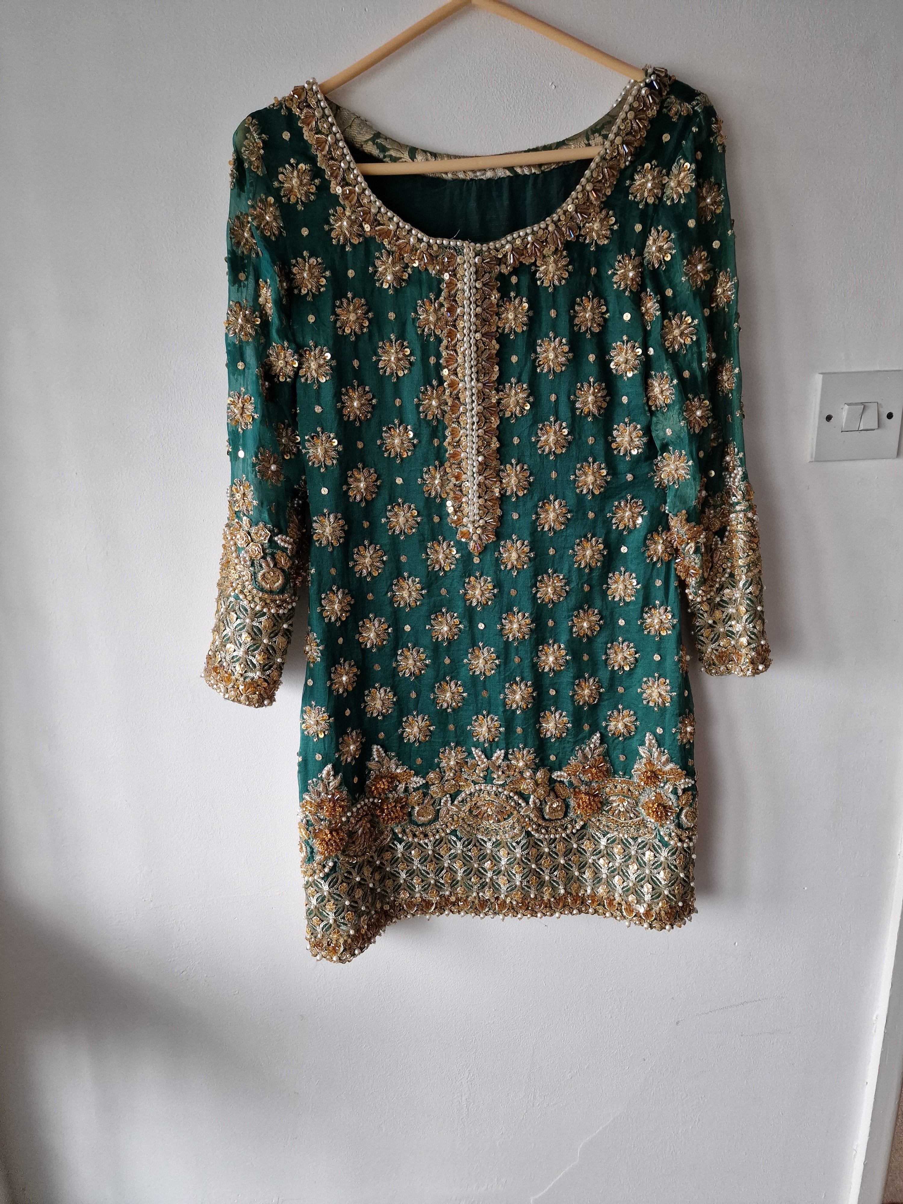 Tehxeeb London mehndhi outfit