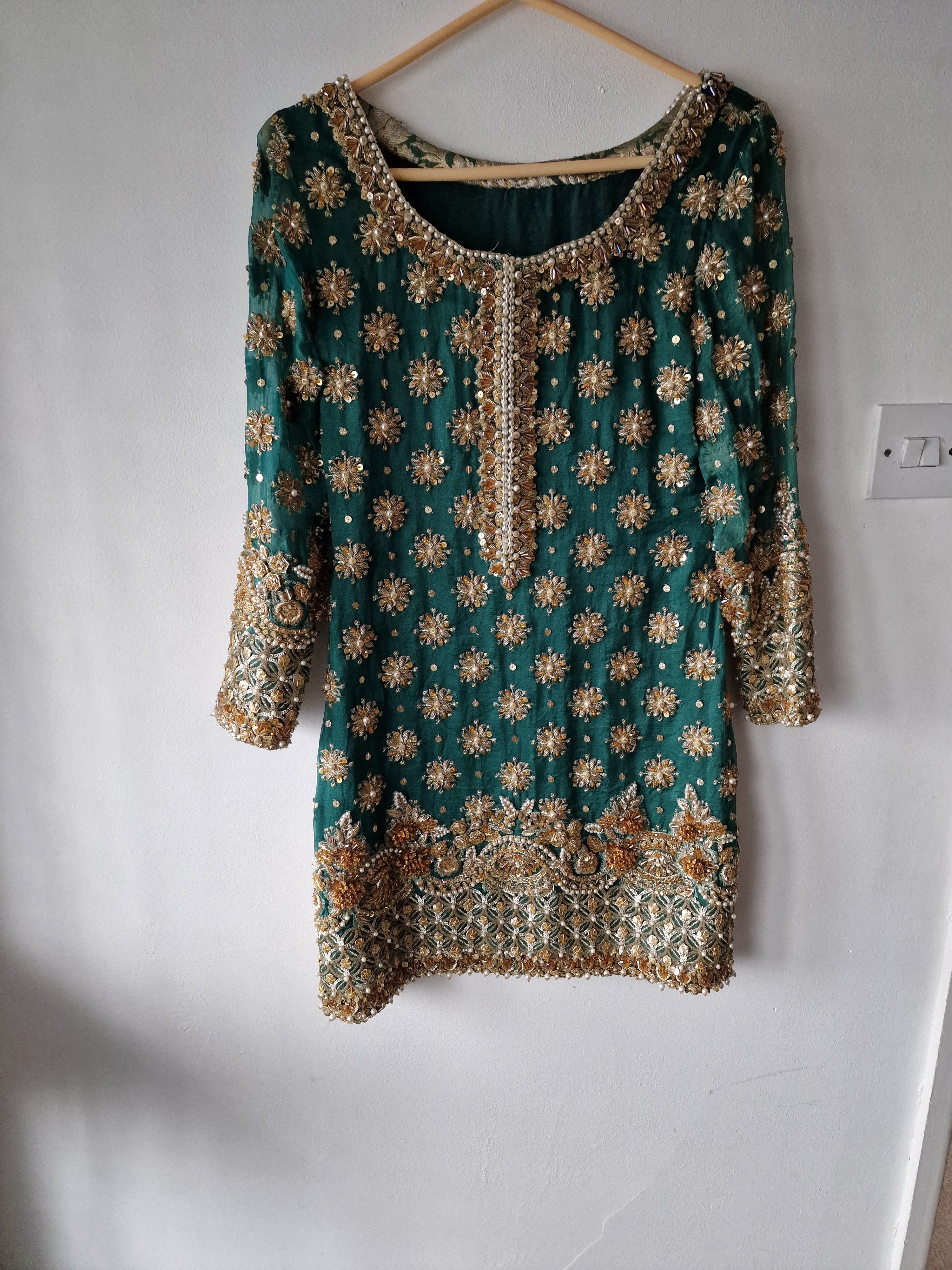 Tehxeeb London mehndhi outfit