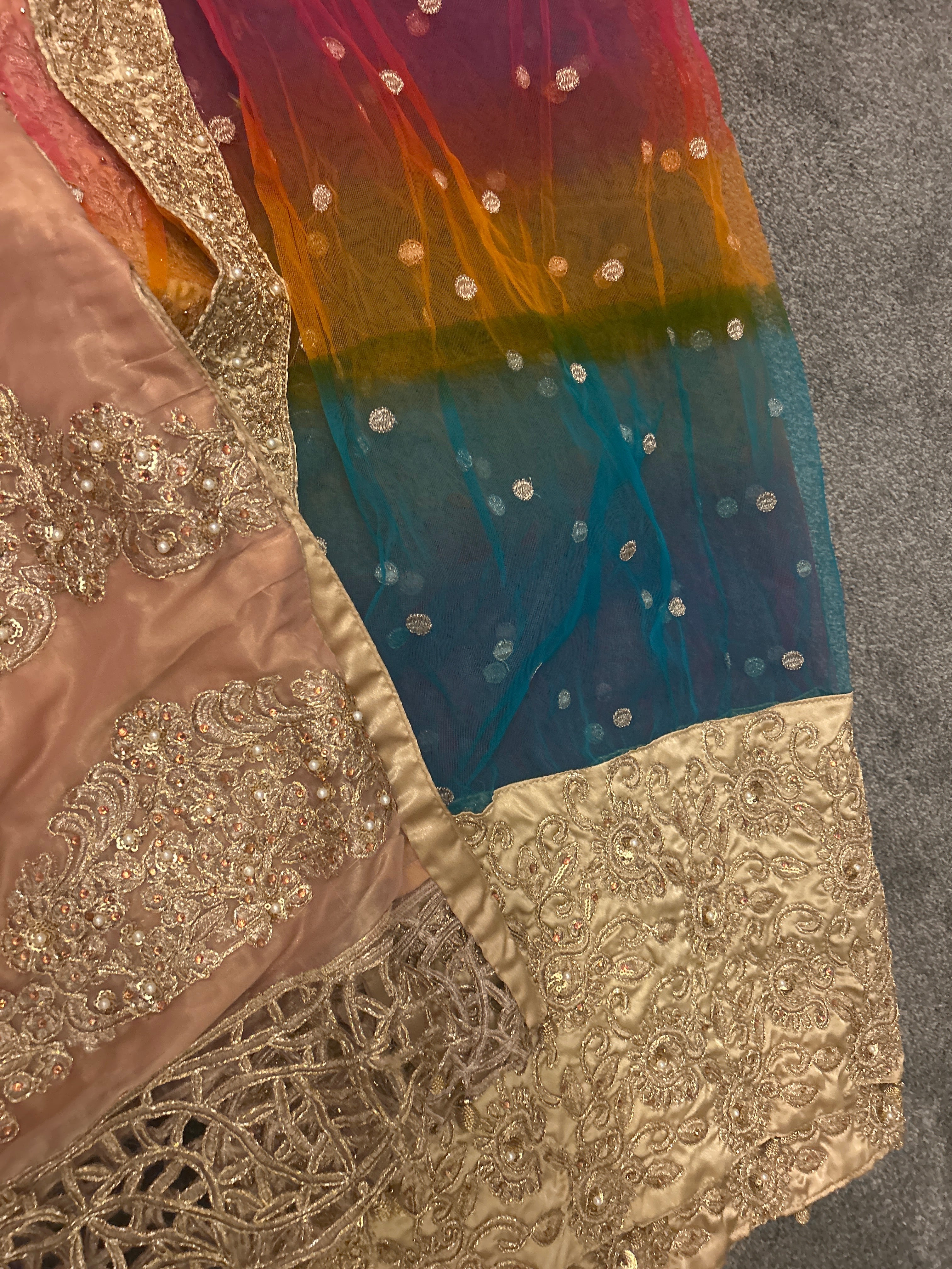 Mendi outfit