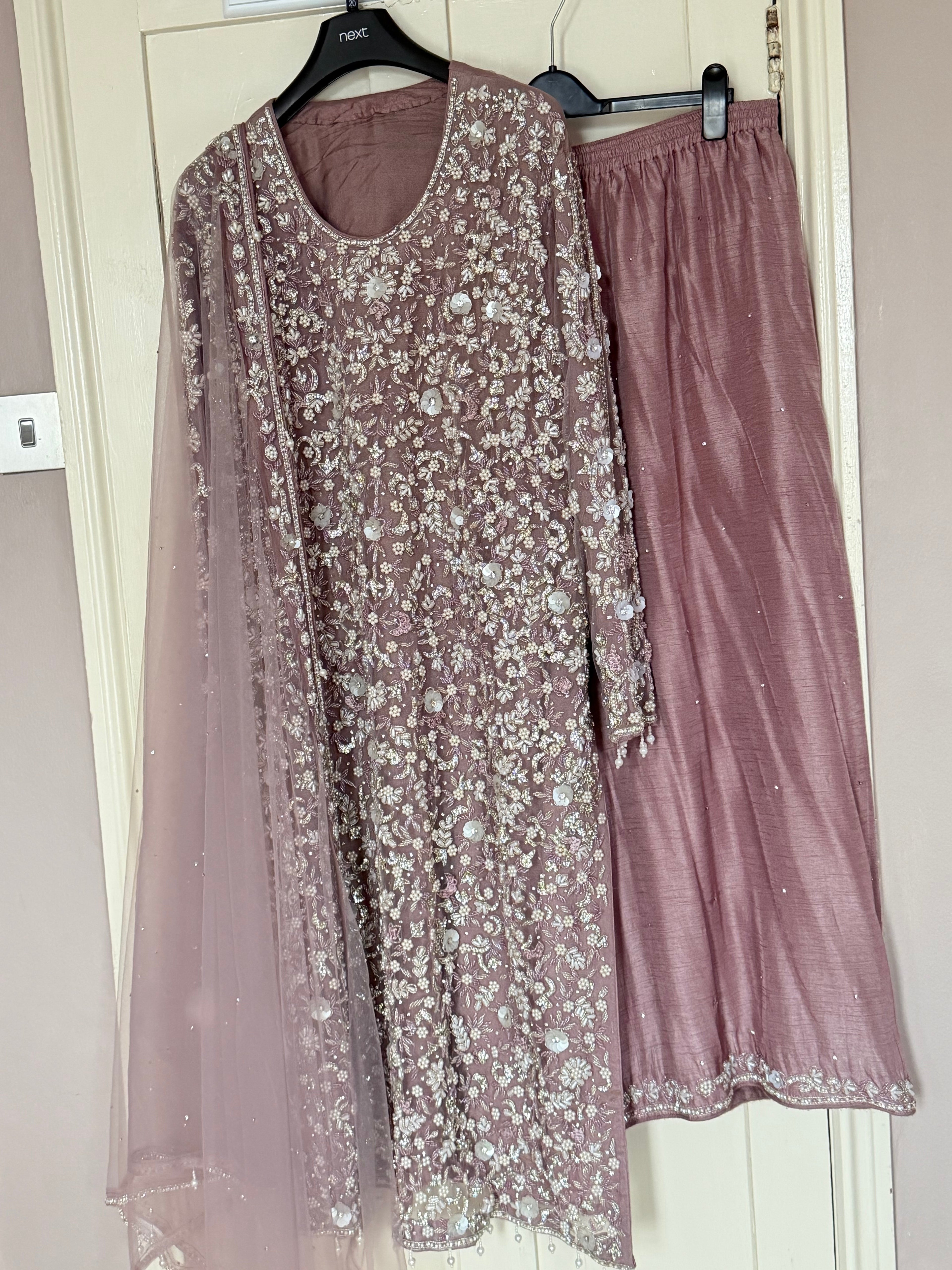 stunning kameez and plazo style clothes