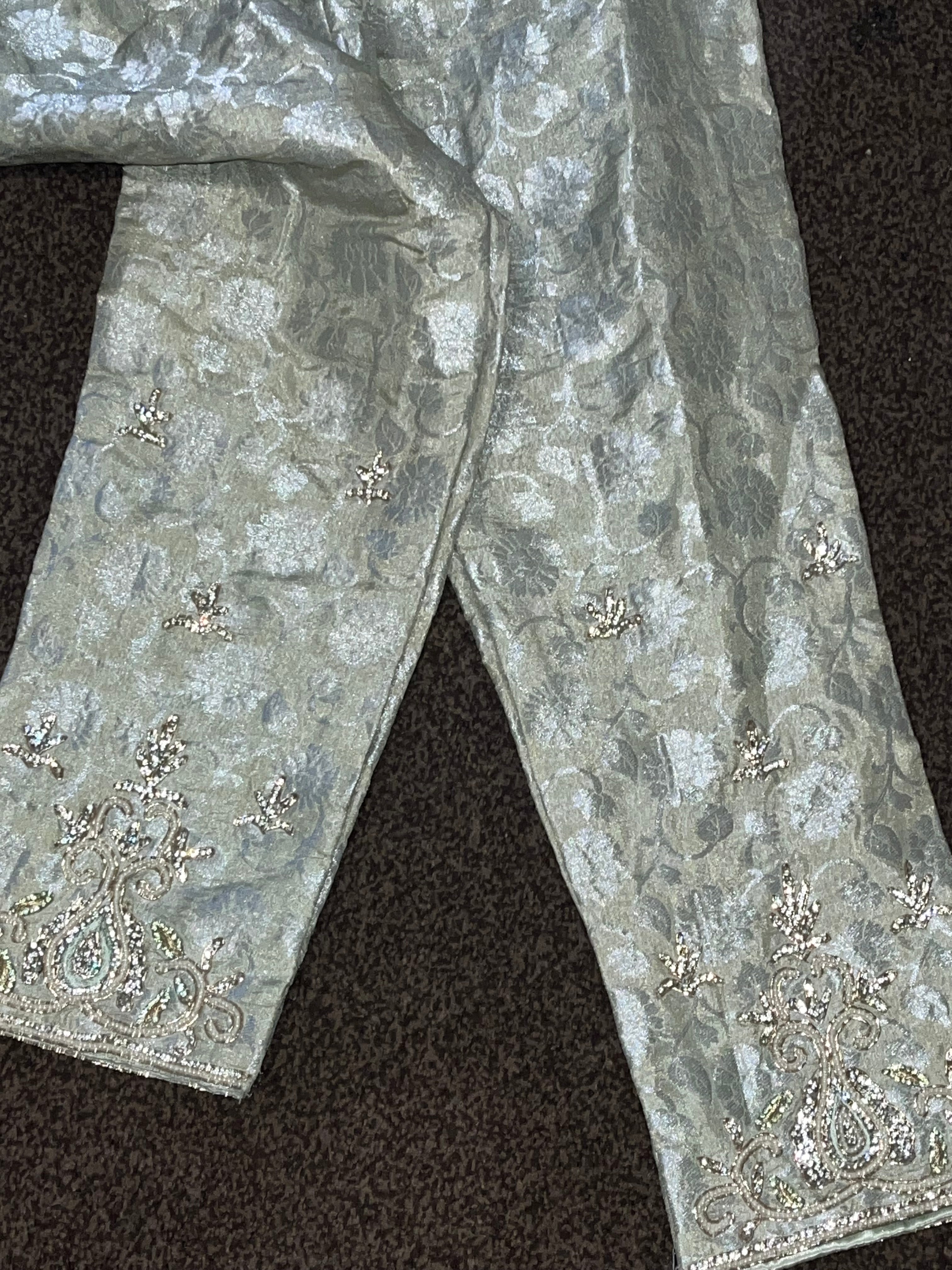 Mint heavy stone suit