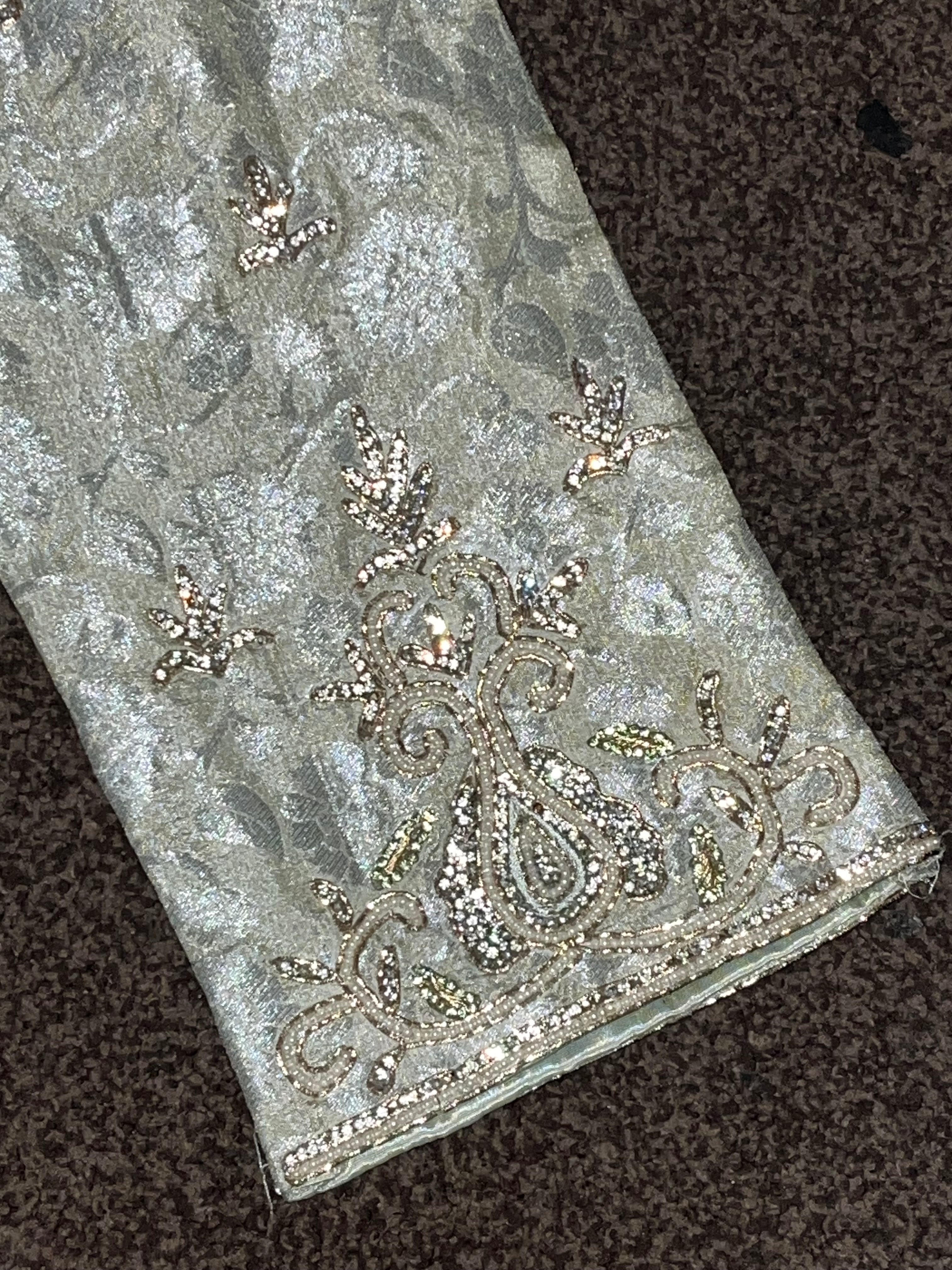 Mint heavy stone suit