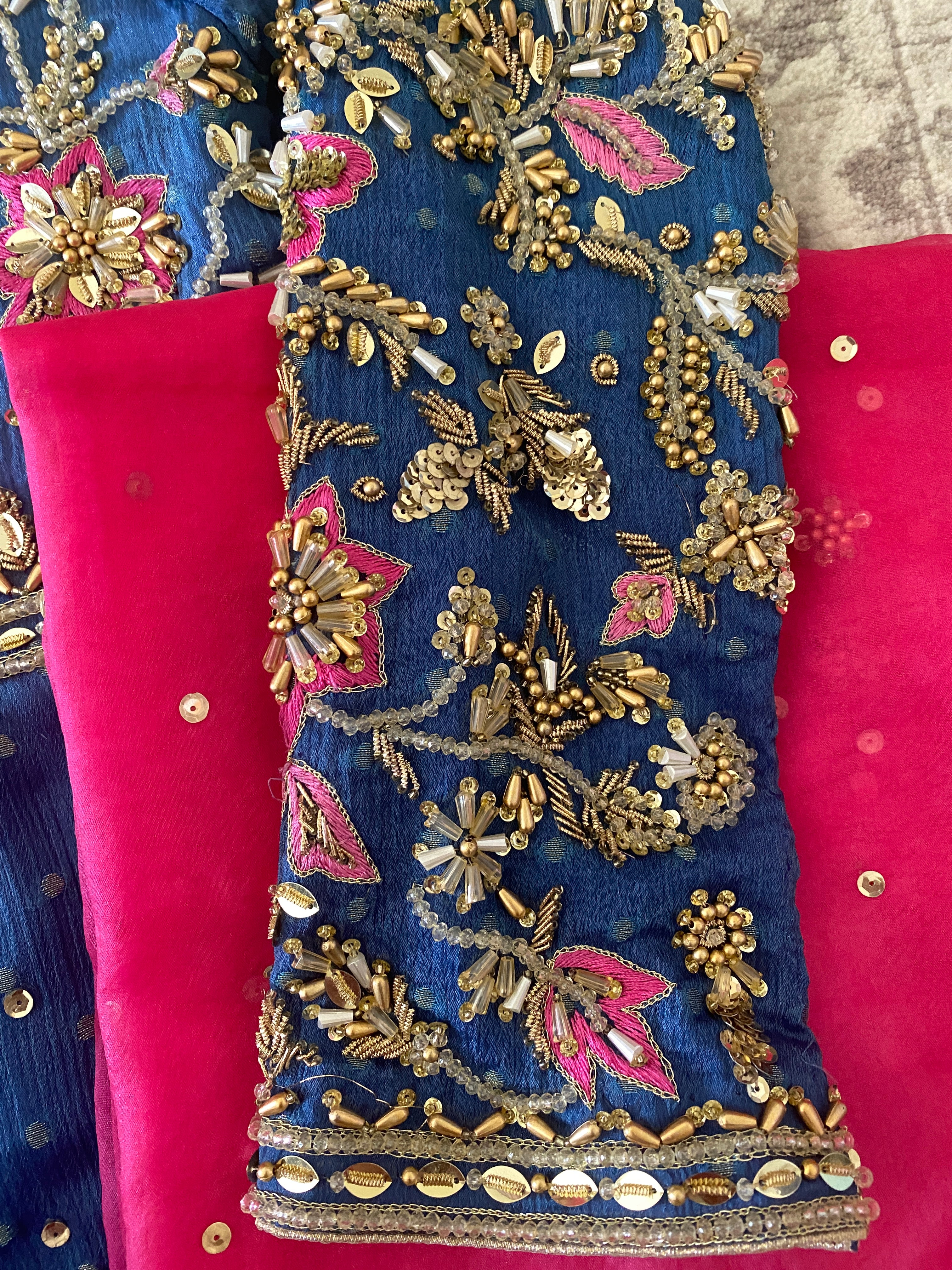 Mina Hasan Maxi with Lehnga