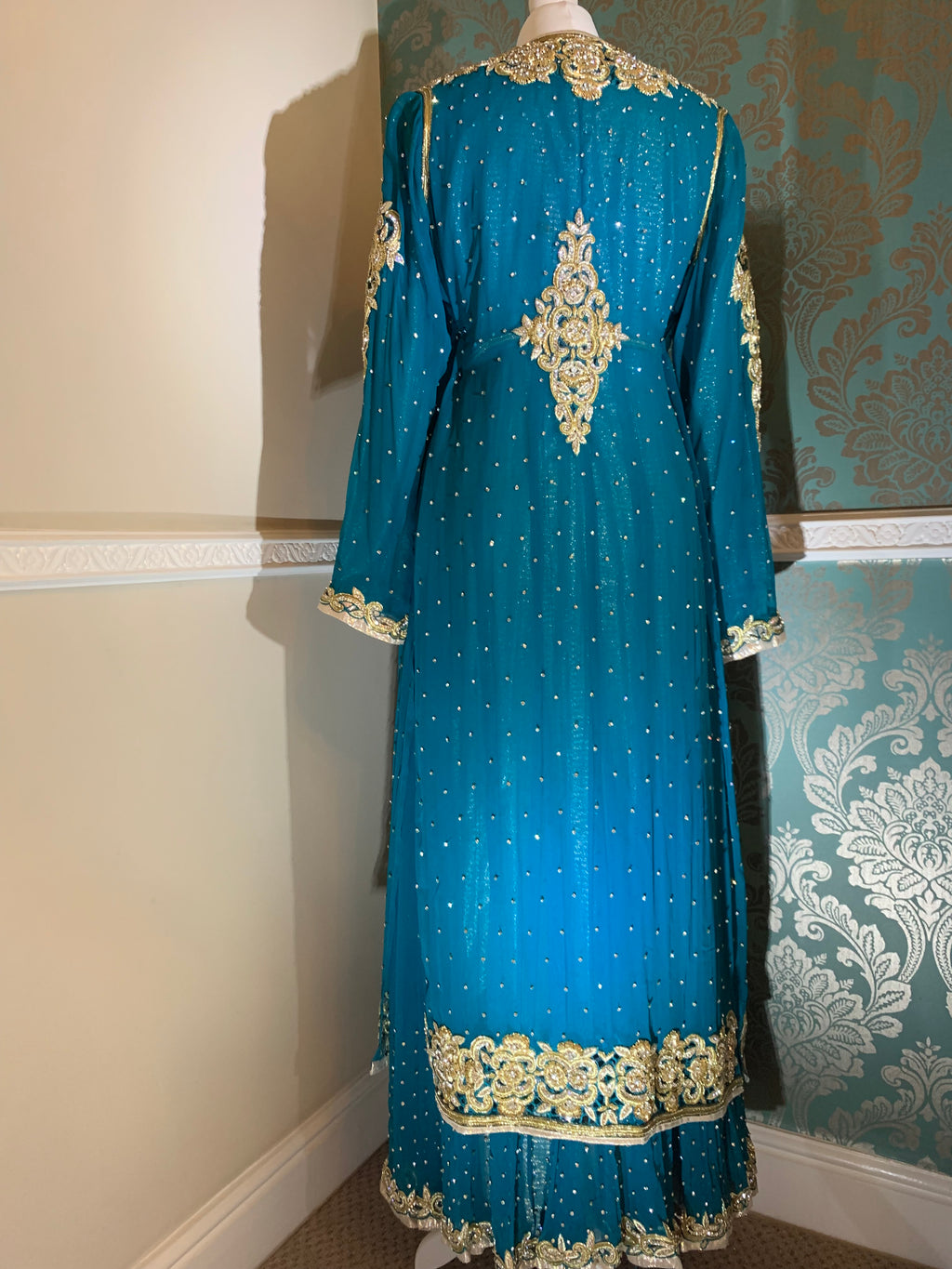 Heavy 4 Piece Asian Outfit
