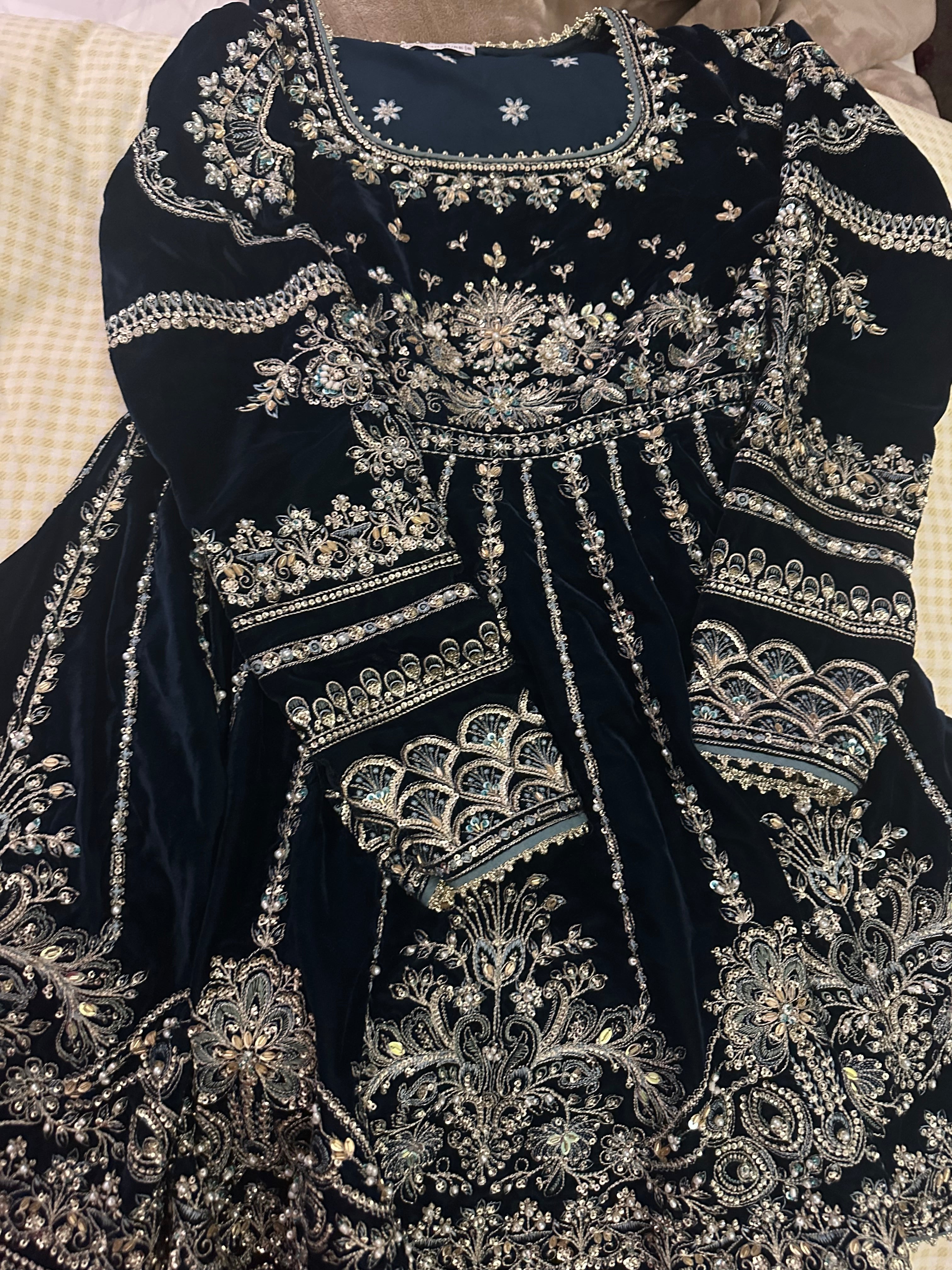 Nyra - lehza 3 piece size XS green sharara outfit