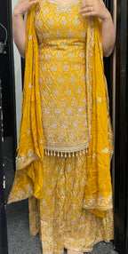 Mehndi clothes
