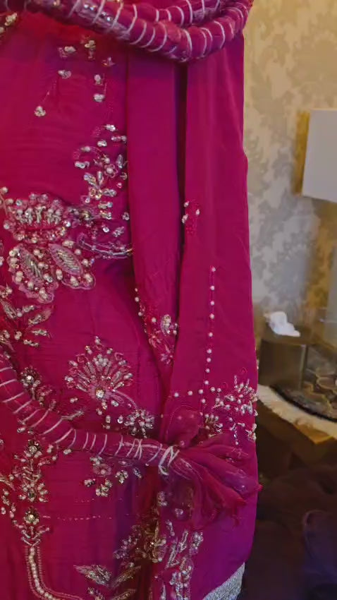 d368ea9d-376c-49fe-a3a2-6df705a8411f.mov