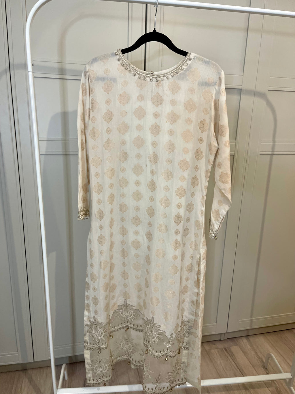 White and gold Kameez and dupatta